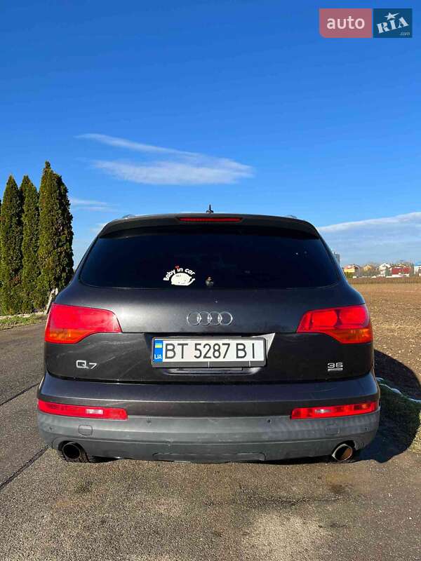 Позашляховик / Кросовер Audi Q7 2007 в Херсоні