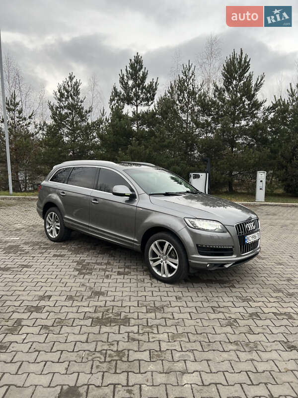 Внедорожник / Кроссовер Audi Q7 2012 в Червонограде