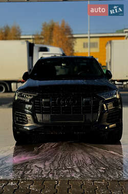 Audi Q7 2021