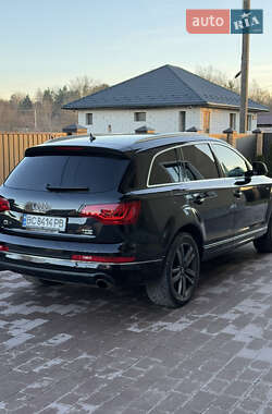 Внедорожник / Кроссовер Audi Q7 2010 в 