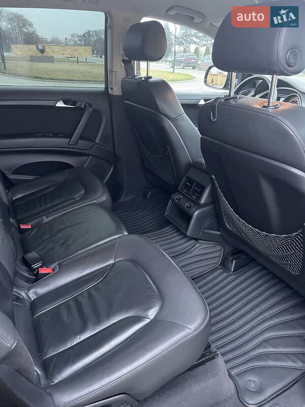 Внедорожник / Кроссовер Audi Q7 2013 в Измаиле