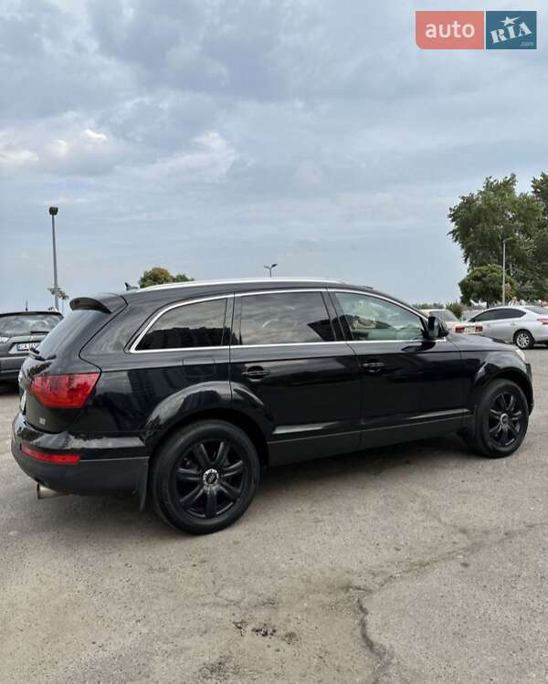 Позашляховик / Кросовер Audi Q7 2008 в Золотоноші