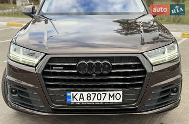 Позашляховик / Кросовер Audi Q7 2016 в Києві