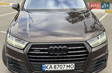 Позашляховик / Кросовер Audi Q7 2016 в Києві