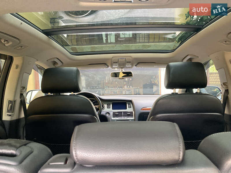 Позашляховик / Кросовер Audi Q7 2014 в Жовкві