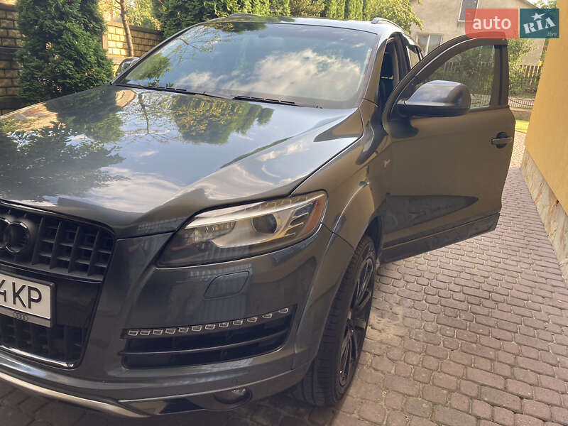 Позашляховик / Кросовер Audi Q7 2014 в Жовкві