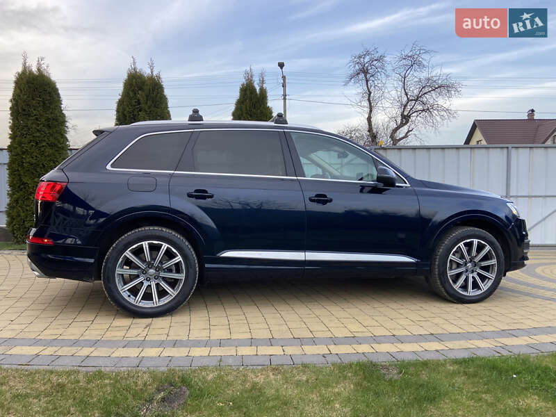 Внедорожник / Кроссовер Audi Q7 2017 в Ивано-Франковске