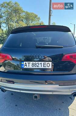 Внедорожник / Кроссовер Audi Q7 2012 в 