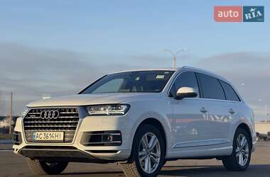 Позашляховик / Кросовер Audi Q7 2017 в Луцьку