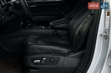 Позашляховик / Кросовер Audi Q7 2010 в 