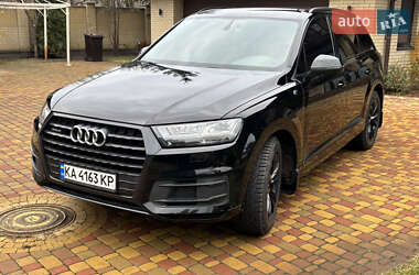 Внедорожник / Кроссовер Audi Q7 2018 в Киеве