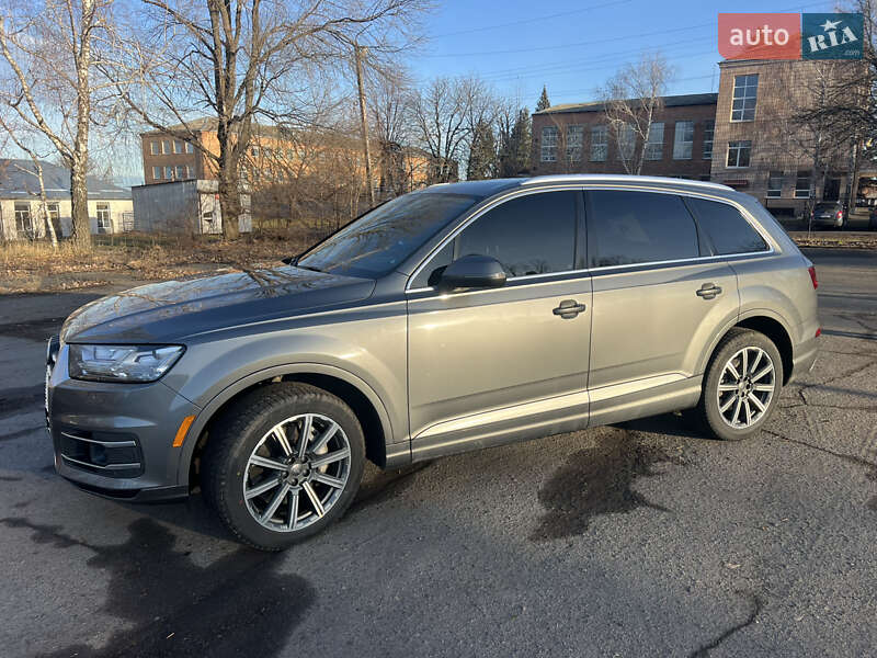 Внедорожник / Кроссовер Audi Q7 2016 в Тальном фото 8 Внедорожник / Кроссовер Audi Q7 2016 в Тальном