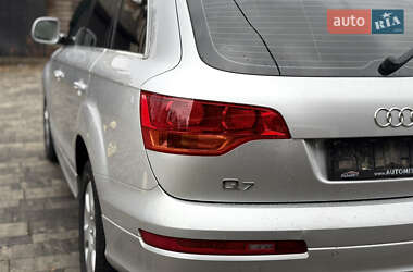 Внедорожник / Кроссовер Audi Q7 2007 в Тячеве