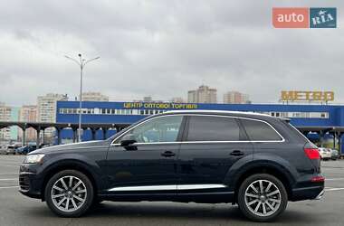 Внедорожник / Кроссовер Audi Q7 2017 в Киеве