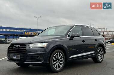 Внедорожник / Кроссовер Audi Q7 2017 в Киеве