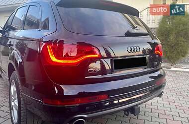 Позашляховик / Кросовер Audi Q7 2014 в Чернівцях