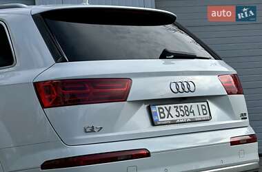 Внедорожник / Кроссовер Audi Q7 2018 в Тернополе