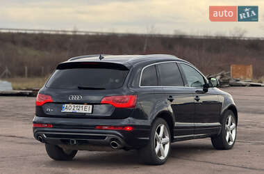 Позашляховик / Кросовер Audi Q7 2010 в Ужгороді