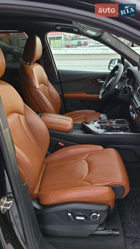 Позашляховик / Кросовер Audi Q7 2018 в Тернополі