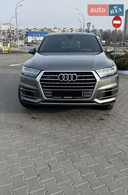 Audi Q7 2016