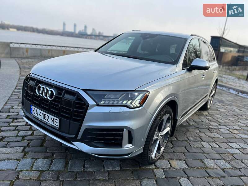 Внедорожник / Кроссовер Audi Q7 2021 в Киеве