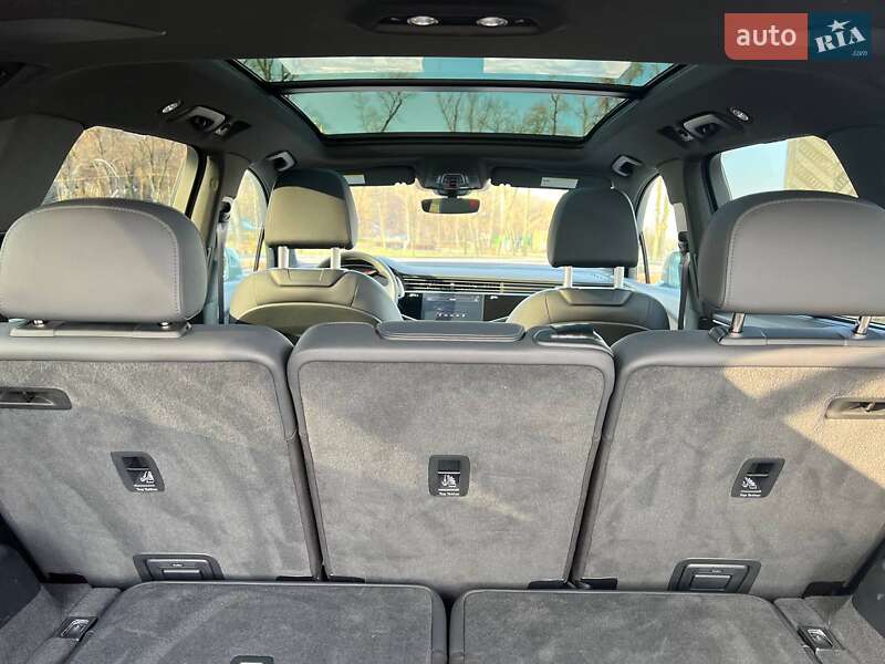 Внедорожник / Кроссовер Audi Q7 2021 в Киеве