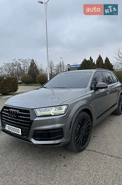 Audi Q7 2016