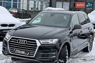 Позашляховик / Кросовер Audi Q7 2017 в Стрию