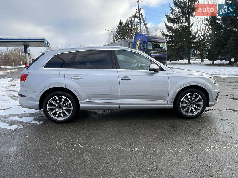 Внедорожник / Кроссовер Audi Q7 2018 в Ровно