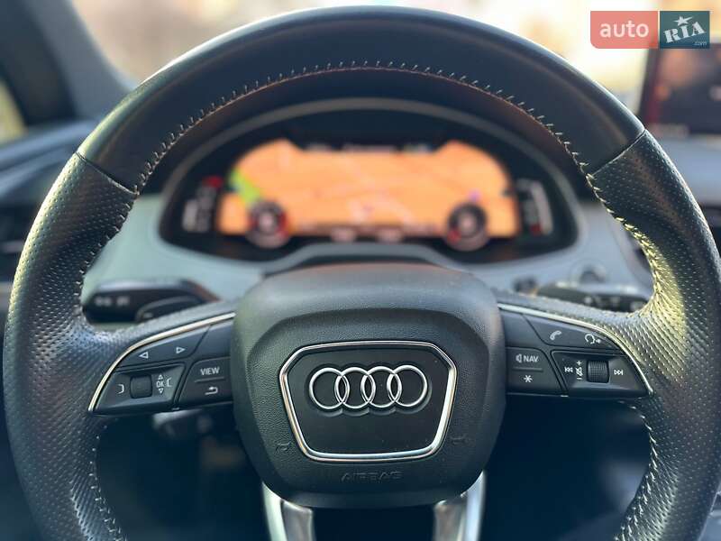Внедорожник / Кроссовер Audi Q7 2017 в Николаевском