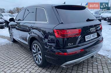 Позашляховик / Кросовер Audi Q7 2017 в Львові