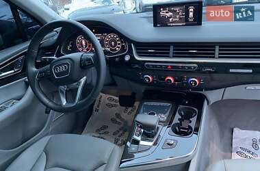 Позашляховик / Кросовер Audi Q7 2017 в Львові