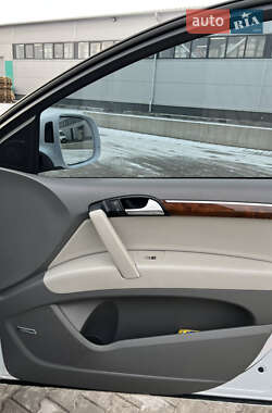 Внедорожник / Кроссовер Audi Q7 2013 в 