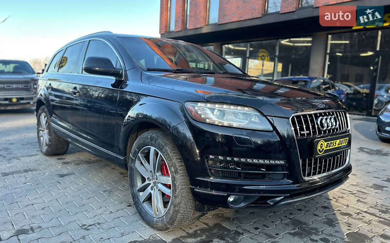 Внедорожник / Кроссовер Audi Q7 2012 в 