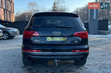 Внедорожник / Кроссовер Audi Q7 2012 в 