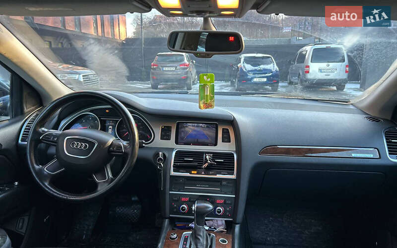 Внедорожник / Кроссовер Audi Q7 2012 в Черновцах