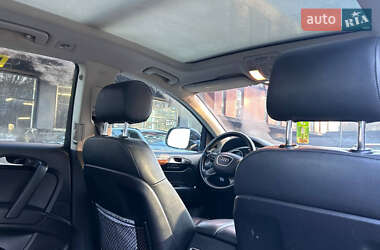 Внедорожник / Кроссовер Audi Q7 2012 в 
