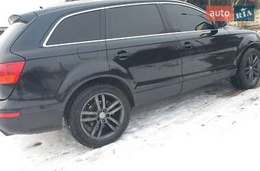 Позашляховик / Кросовер Audi Q7 2007 в Мені