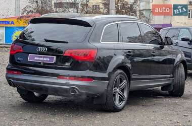 Внедорожник / Кроссовер Audi Q7 2013 в 