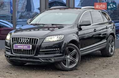 Внедорожник / Кроссовер Audi Q7 2013 в 
