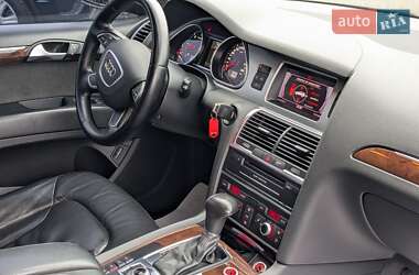 Внедорожник / Кроссовер Audi Q7 2013 в 