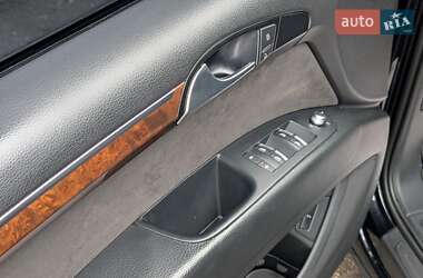 Внедорожник / Кроссовер Audi Q7 2013 в 