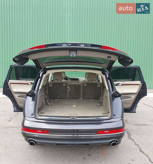 Позашляховик / Кросовер Audi Q7 2013 в Миколаєві