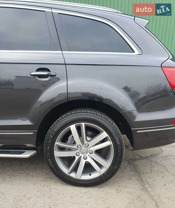 Позашляховик / Кросовер Audi Q7 2013 в Миколаєві