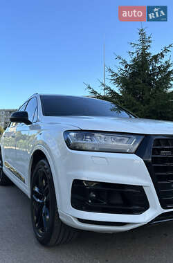 Audi Q7 2016