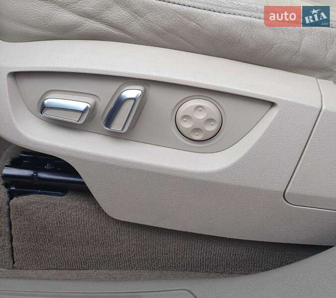 Позашляховик / Кросовер Audi Q7 2013 в Миколаєві