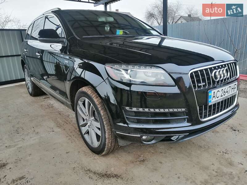 Внедорожник / Кроссовер Audi Q7 2013 в Луцке