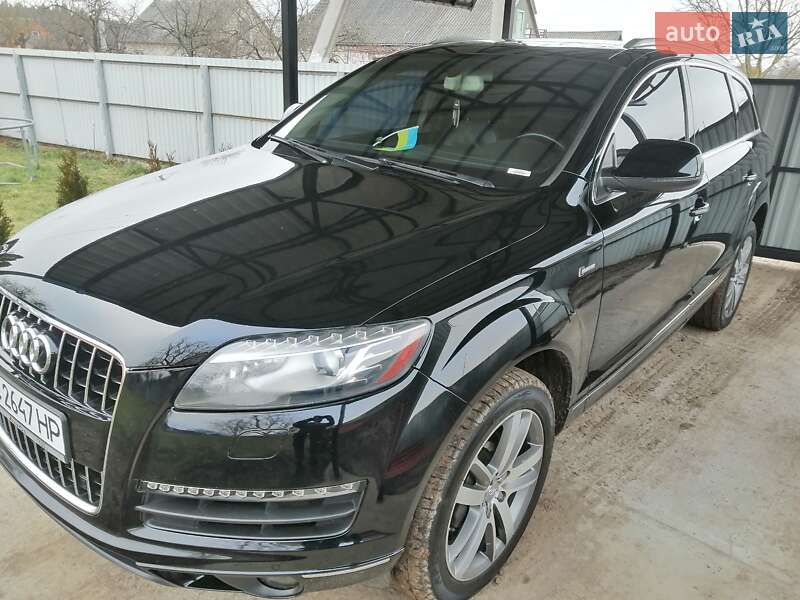 Внедорожник / Кроссовер Audi Q7 2013 в Луцке
