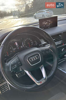 Внедорожник / Кроссовер Audi Q7 2018 в 