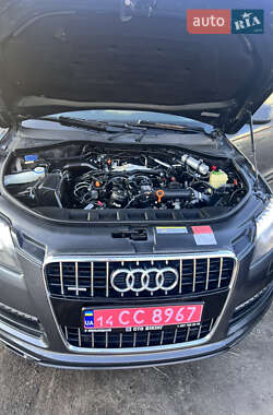 Внедорожник / Кроссовер Audi Q7 2013 в Хмельницком